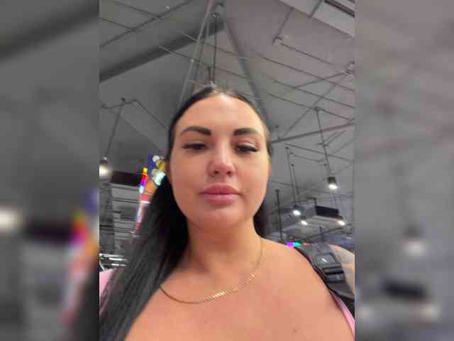 KROSHKA_N, live webcam girl, age 35, from RUSSIA, streaming now, camshow, chatten