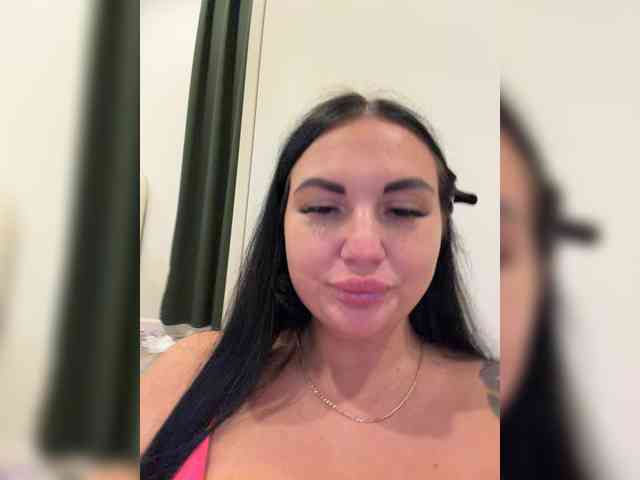 KROSHKA_N, live webcam girl, age 35, from RUSSIA, streaming now, camshow, chatten