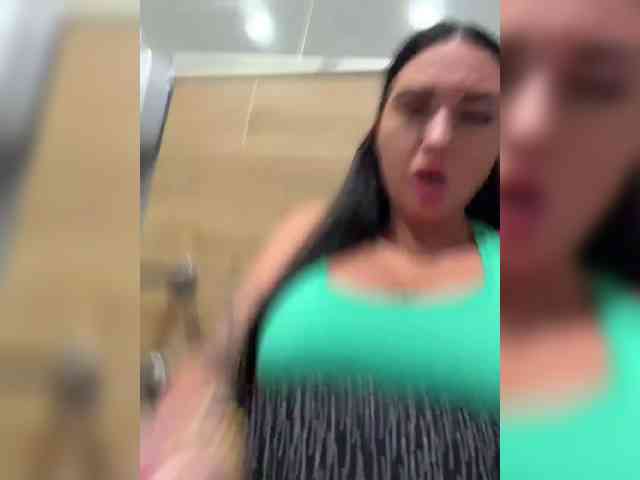 KROSHKA_N, live webcam girl, age 35, from RUSSIA, streaming now, camshow, chatten