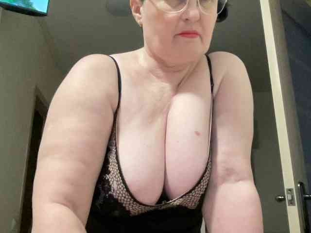 HotMilfPussy, live webcam girl, age 50, streaming now, anaal spelen, kontvingeren