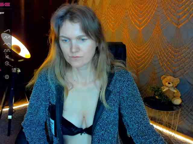 Annabel-xxx, live webcam girl, age 35, from UKRAINE, streaming now, chatten, dansen