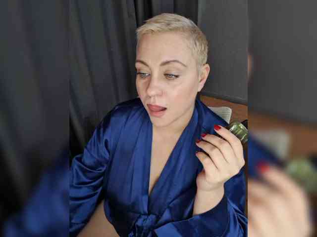 _LEKSA, live webcam girl, age 39, from Россия, streaming now, anaal spelen, kontneuken