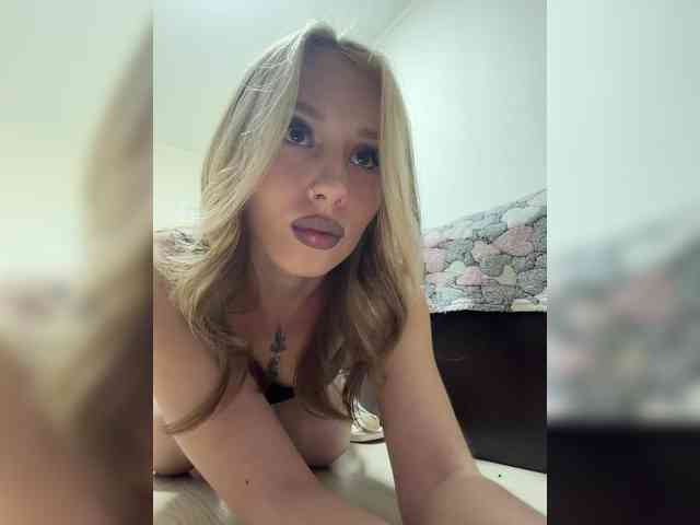 BarbieKoShKa1-1, live webcam girl, age 20, from Россия, streaming now, pijpbeurt, chatten