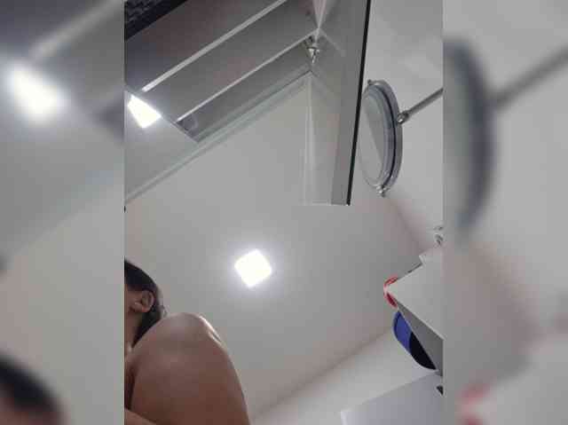 Sophie_Sonne, live webcam girl, age 27, from GERMANY, streaming now, pijpbeurt, camshow