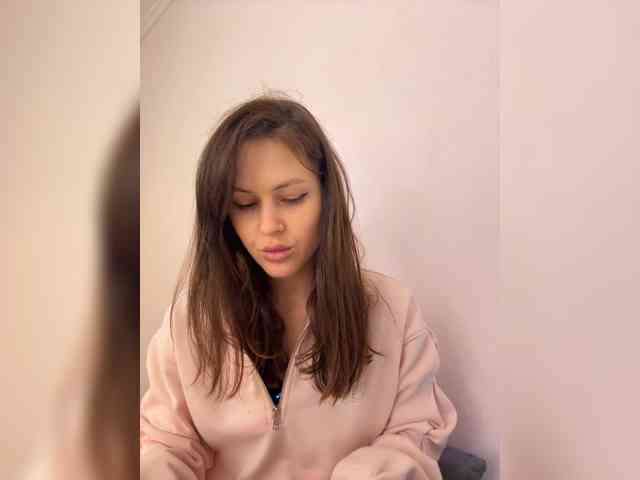 SHAWTY420, live webcam girl, age 32, from RUSSIA, streaming now, anaal spelen, kontvingeren