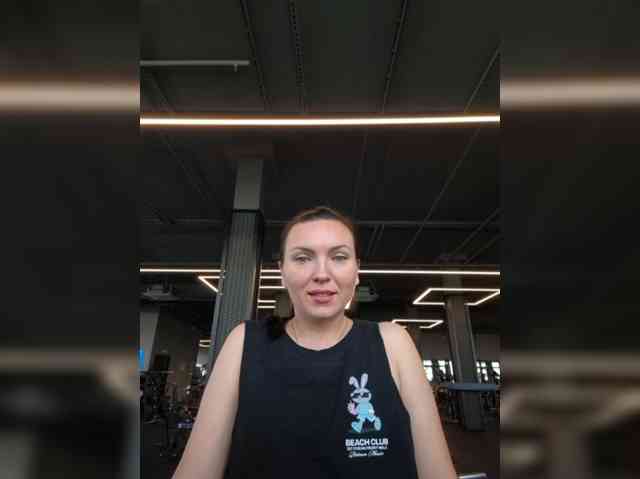 DIVo_0RA, live webcam girl, age 30, from Россия, streaming now, kontneuken, ballikken