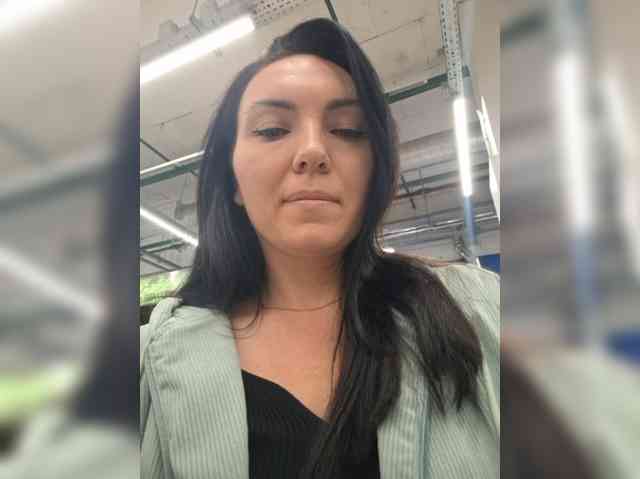 DIVo_0RA, live webcam girl, age 30, from Россия, streaming now, kontneuken, ballikken