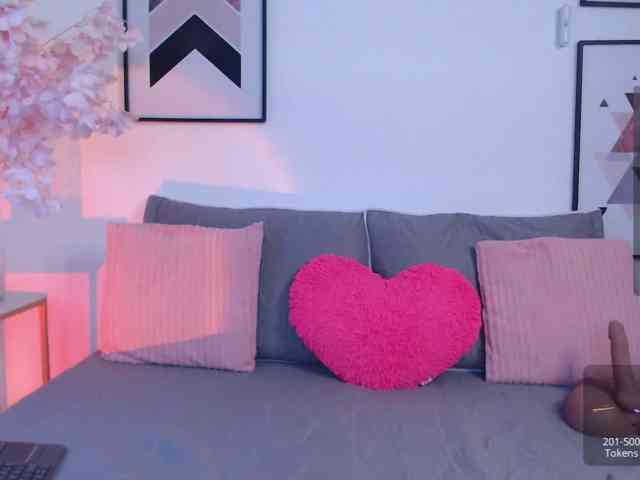 Karlacortes, live webcam girl, age 25, from COLOMBIA, streaming now, kontvingeren, balzuigen
