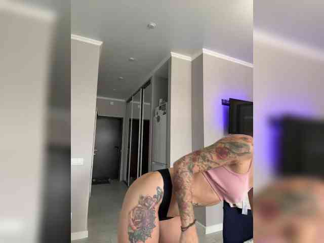 Moriko, live webcam girl, age 27, from Россия, streaming now, pijpbeurt, chatten