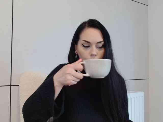Prosto_Koroleva, live webcam girl, age 35, from USA, streaming now, camshow, chatten