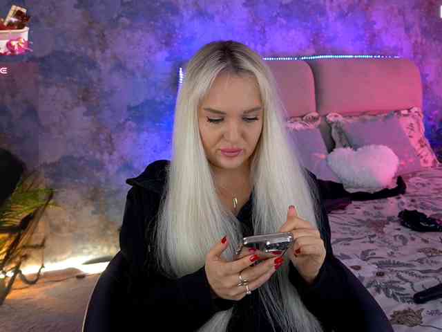 AmelyLoveme, live webcam girl, age 33, from ROMANIA, streaming now, anaal spelen, kontneuken
