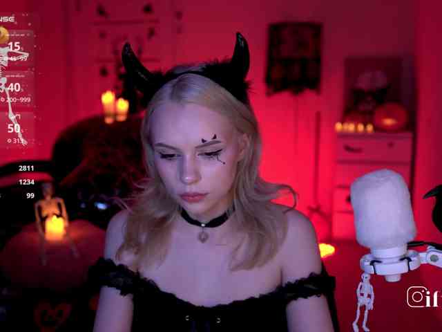 fymryn, live webcam girl, age 21, from Россия, streaming now, chatten, dansen