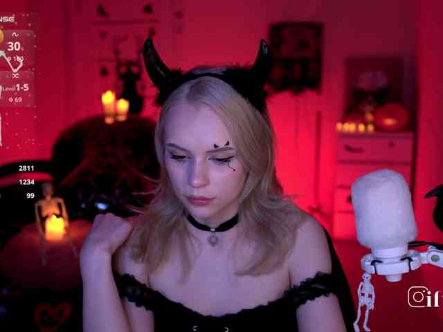 fymryn, live webcam girl, age 21, from Россия, streaming now, chatten, dansen
