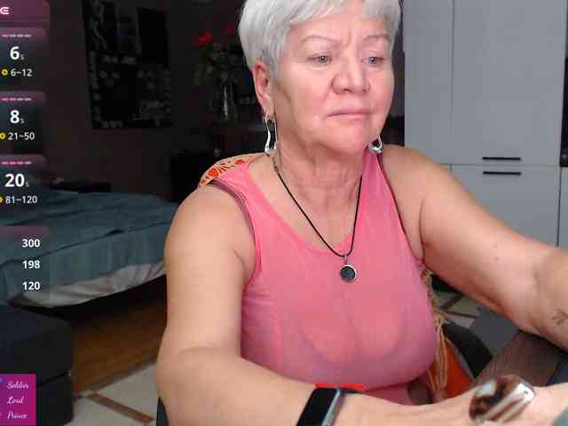roxana-brooks, live webcam girl, age 59, streaming now, chatten, pik zuigen
