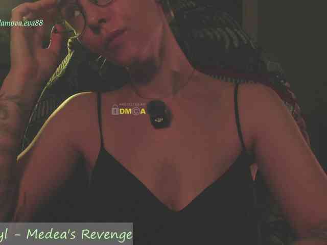 Adamova_Eva, live webcam girl, age 33, from Россия, streaming now, chatten, zaadming