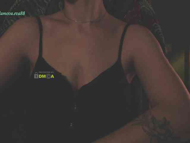 Adamova_Eva, live webcam girl, age 33, from Россия, streaming now, chatten, zaadming