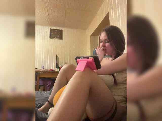 Letti28, live webcam girl, age 29, from Россия, streaming now, trio, anaal spelen