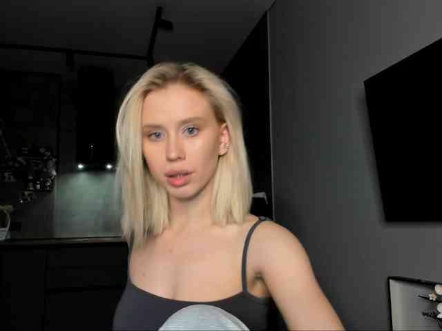 Sunlovv, live webcam girl, age 24, from Россия, streaming now, anaal spelen, kontneuken