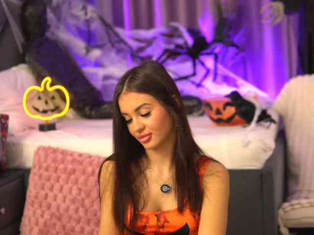 LilaRosie, live webcam girl, age 19, from ROMANIA, streaming now, anaal spelen, kontvingeren
