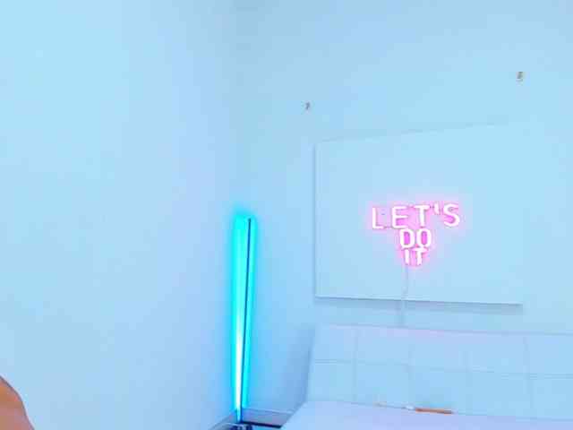wildsexforyou, live webcam girl, age 20, from COLOMBIA, streaming now, anaal spelen, kontvingeren