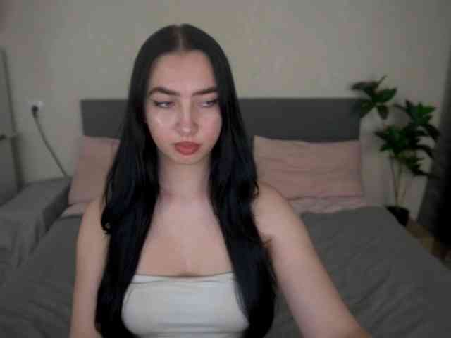 WildKittenX, live webcam girl, age 18, from POLAND, streaming now, anaal spelen, kontvingeren