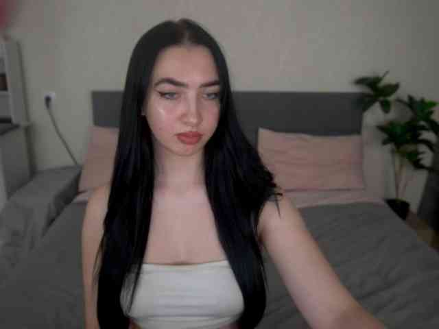 WildKittenX, live webcam girl, age 18, from POLAND, streaming now, anaal spelen, kontvingeren