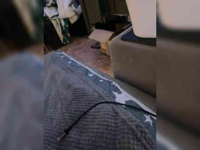 PORNOOWOOWW, live webcam girl, age 28, from Россия, streaming now, trio, anaal spelen