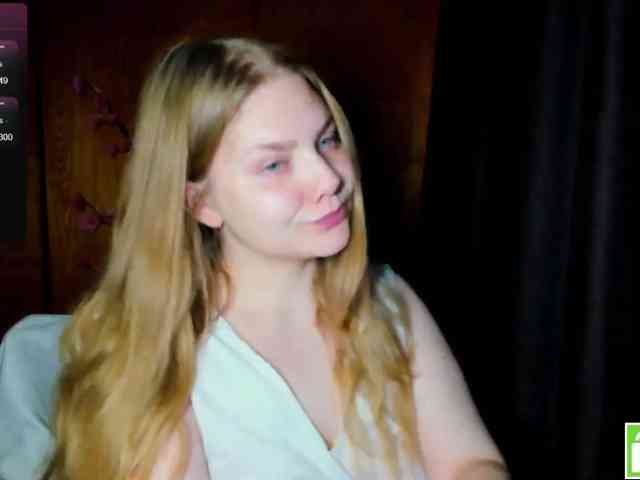 Emma-Frizea, live webcam girl, age 21, from Россия, streaming now, kontlikken, ballikken