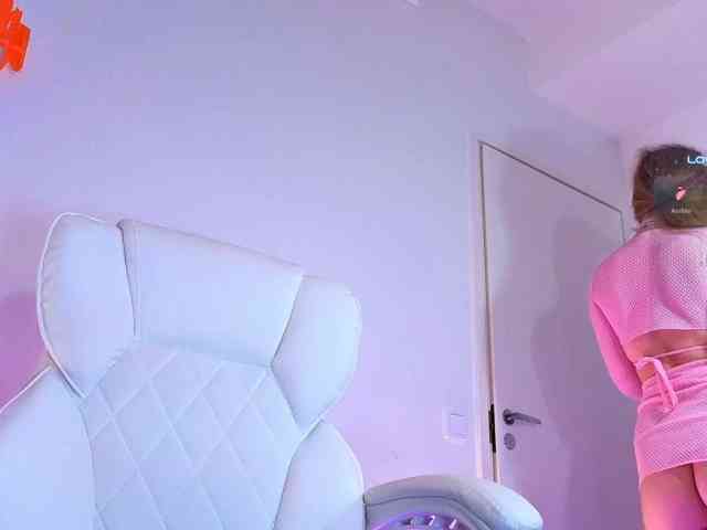 Kris_honey, live webcam girl, age 21, from Россия, streaming now, anaal spelen, kontneuken