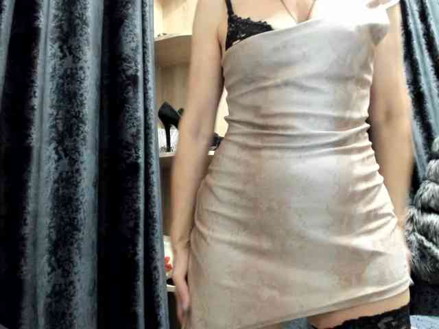 Squirrel-on-the-Bong, live webcam girl, age 42, from Испания, streaming now, anaal spelen, kontneuken