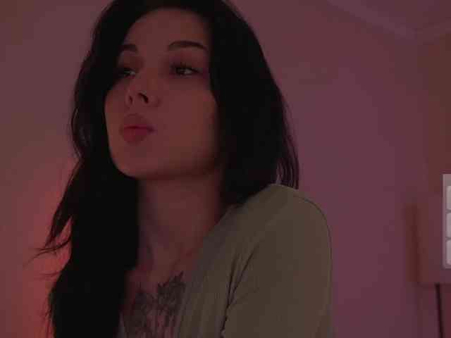 Akaruii, live webcam girl, age 25, from Россия, streaming now, pijpbeurt, chatten