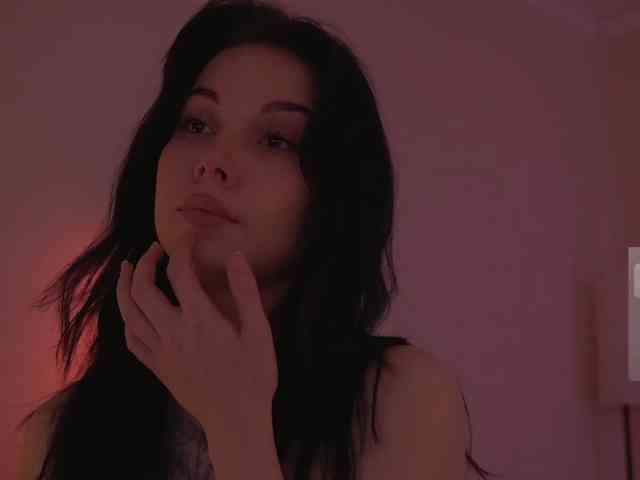 Akaruii, live webcam girl, age 25, from Россия, streaming now, pijpbeurt, chatten