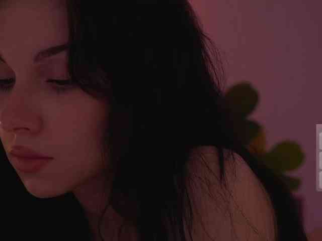 Akaruii, live webcam girl, age 25, from Россия, streaming now, pijpbeurt, chatten