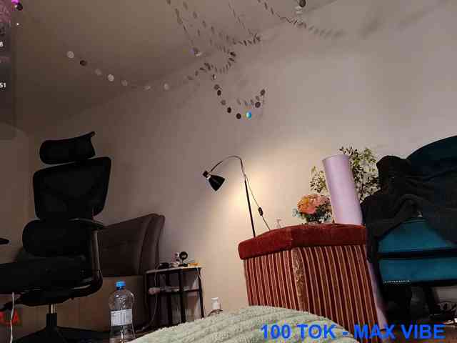 Zlatalata, live webcam girl, age 25, from NORWAY, streaming now, anaal spelen, kont op mond