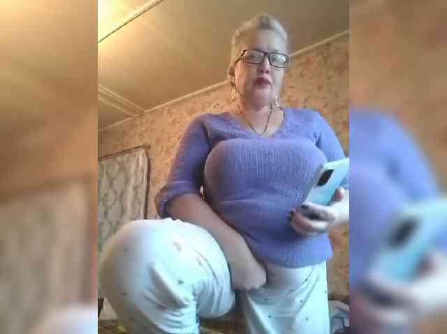 CerdAyaz, live webcam girl, age 40, streaming now, anaal spelen, aziatische massage
