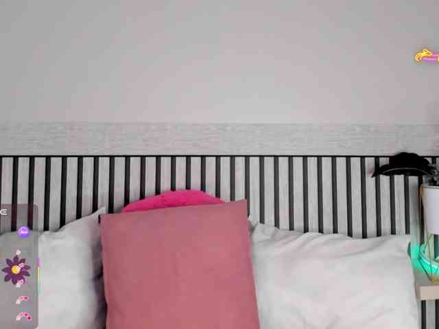 Enchanttres, live webcam girl, age 21, from BONGA DREAMS ♥, streaming now, pijpen, pijpbeurt