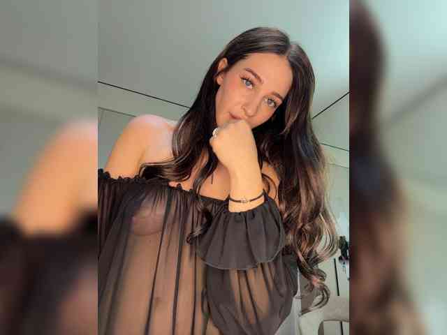 VictoriaBix, live webcam girl, age 23, streaming now, anaal spelen, kontneuken