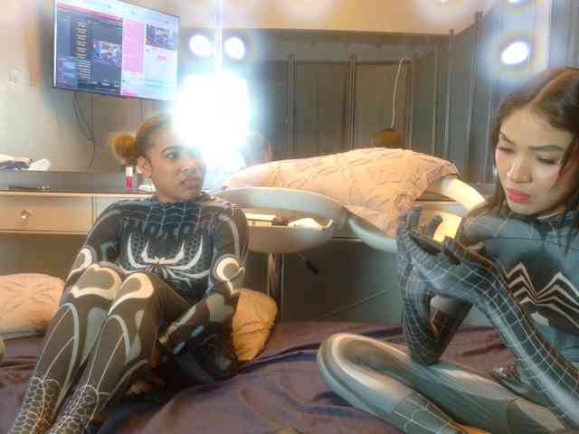 farianaall, live webcam girl, age 20, from USA, streaming now, trio, anaal spelen