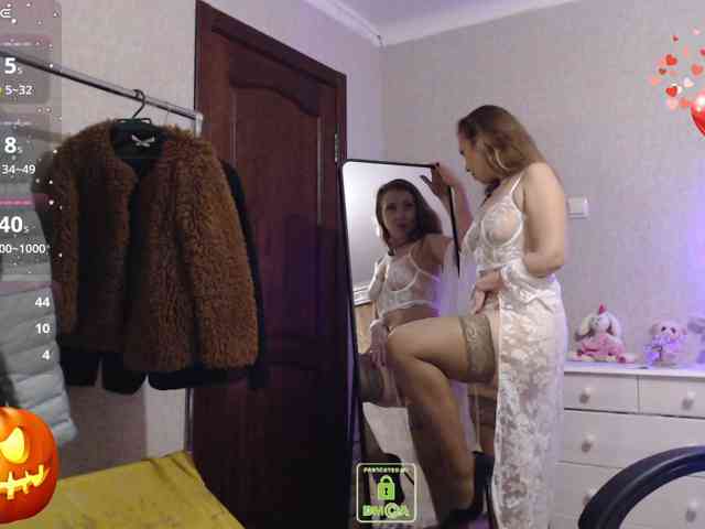 RussellTara, live webcam girl, age 40, streaming now, pijpbeurt, chatten