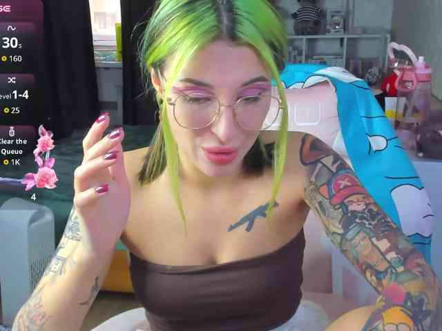 Hayley_Smith, live webcam girl, age 23, from RUSSIA, streaming now, pijpbeurt, chatten