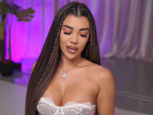 NatyDesiree, live webcam girl, age 24, streaming now, kontvingeren, kontneuken