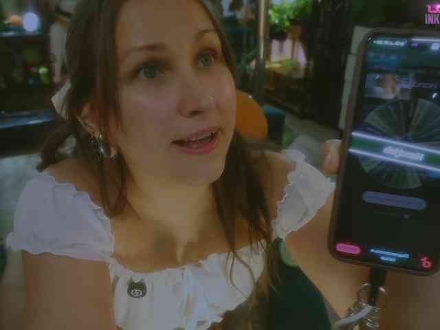 InkButtercup, live webcam girl, age 30, from RUSSIA, streaming now, anaal spelen, aziatische massage