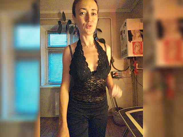 betruetoyourheart, live webcam girl, age 40, streaming now, chatten, dansen