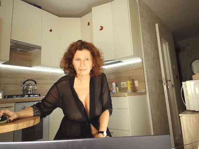 Arichk-a, live webcam girl, age 44, from Россия, streaming now, anaal spelen, kontneuken