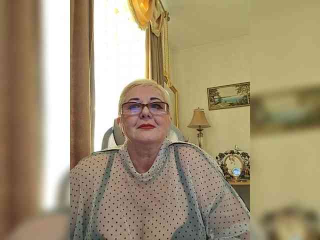 KarinkaSweet, live webcam girl, age 54, streaming now, kontneuken, pijpbeurt