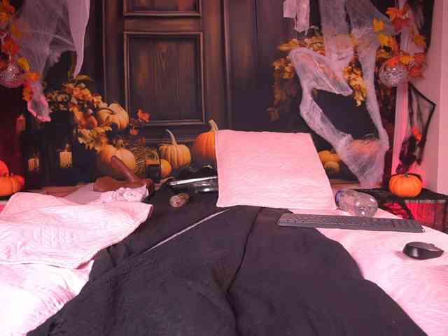 zoe-z, live webcam girl, age 37, from COLOMBIA, streaming now, anaal spelen, kontneuken