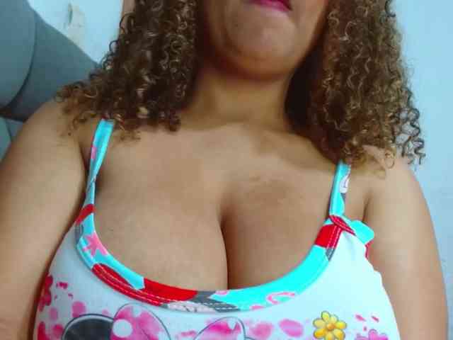 kelvin-jhoseth, live webcam girl, age 28, from COLOMBIA, streaming now, kontvingeren, kontlikken