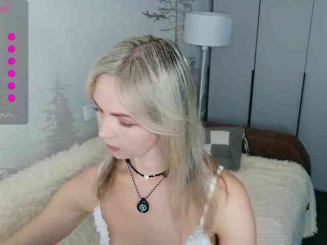 Red_Rose_98, live webcam girl, age 33, from Россия, streaming now, pijpbeurt, chatten