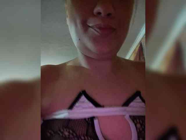 2Laski2, live webcam girl, age 25, from Россия, streaming now, trio, anaal spelen
