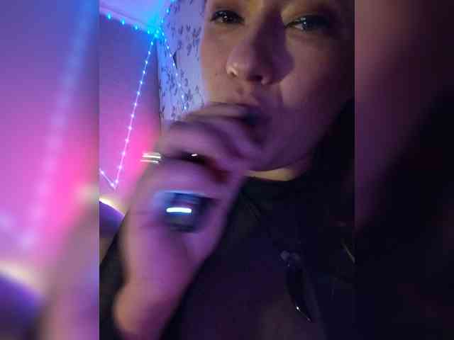 2Laski2, live webcam girl, age 25, from Россия, streaming now, trio, anaal spelen